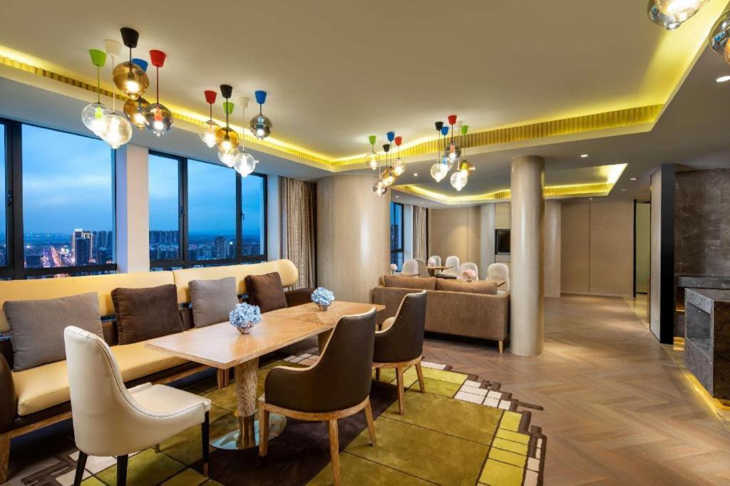 Ramada Plaza By Wyndham Changsha Xingsha Exterior foto